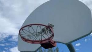 chain net on basketball hoop